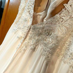 Maggie Sotterro Wedding Dress